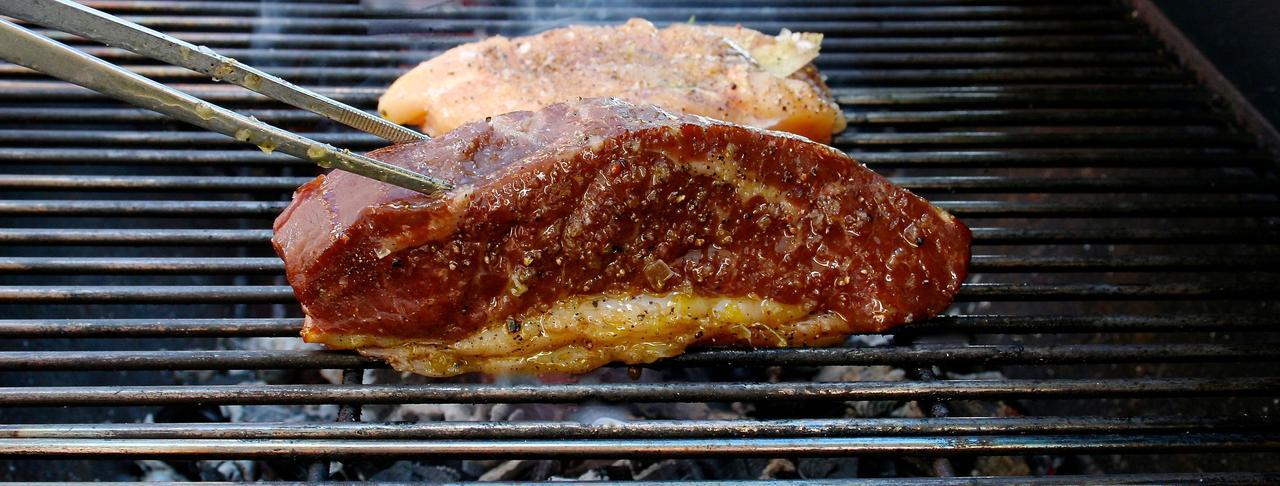 Warum man Alu-Grilltassen meiden sollte